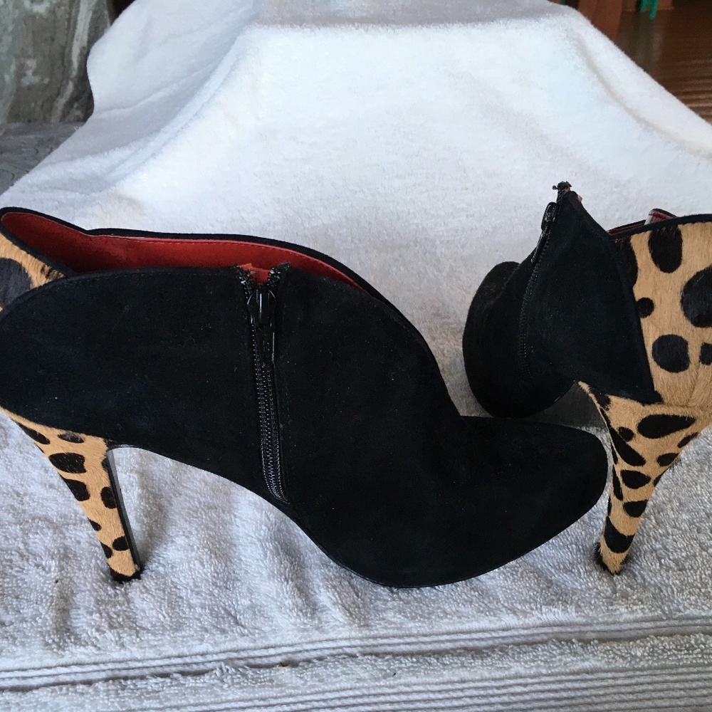 Funkie leopard ankle boots